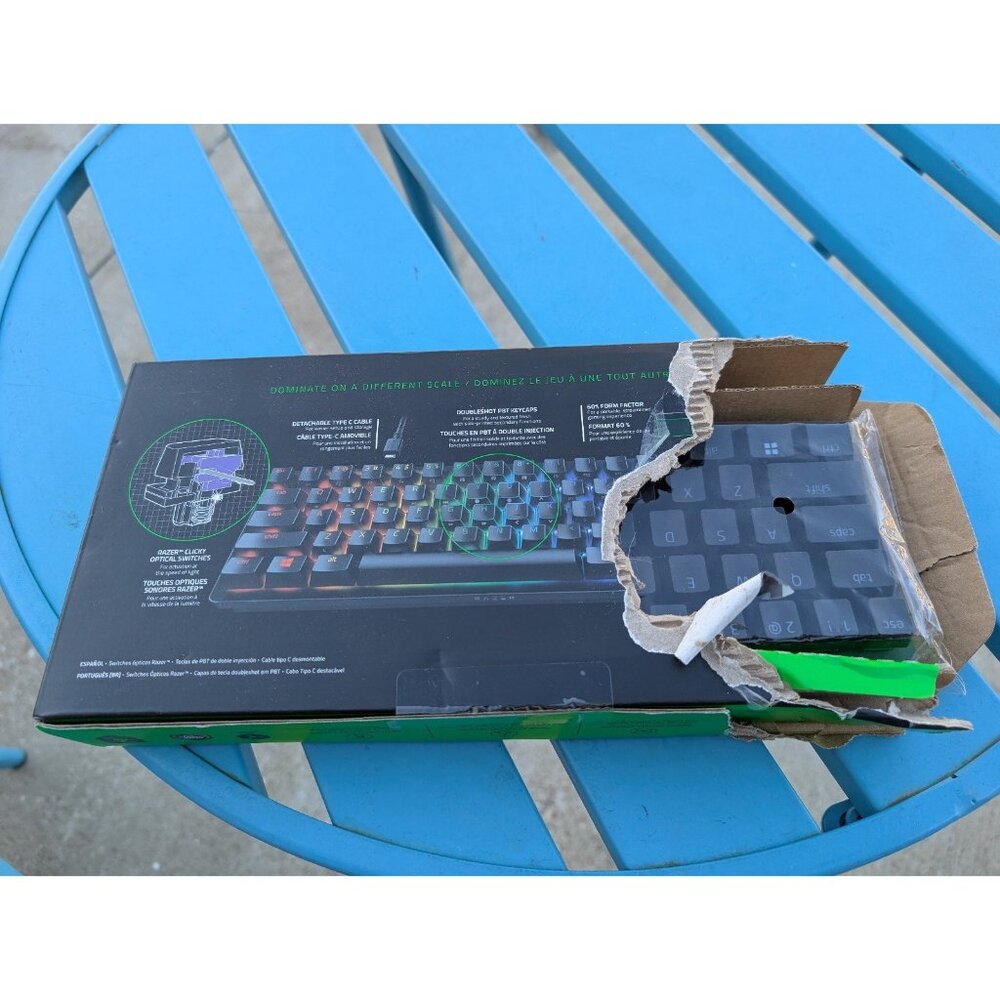 Razer Huntsman Mini 60% Keyboard - Picture 3 of 3